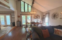 258 S WESTGATE Street, Jacksonville, IL 62650
