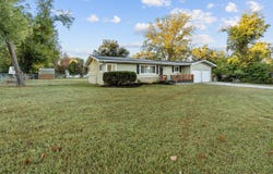 708 E Mccracken Road, Ozark, MO 65721
