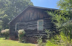 1404 Old Indian Trl, Moneta, VA 24121