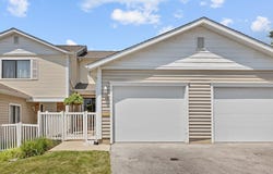 740 Lakeview Point, Schaumburg, IL 60194