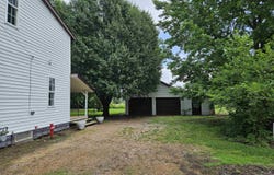 1206 N 14TH Street, Murphysboro, IL 62966