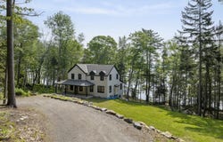 31 Viking Way, Bristol, ME 04539