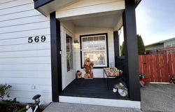 569 NE 62nd St, Newport, OR 97365