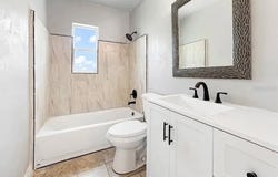 203 5TH Avenue NW, RUSKIN, FL 33570
