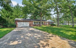 2004 Grand Boulevard, Cedar Falls, IA 50613