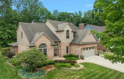691 Lake Ridge Road, Rochester Hills, MI 48307