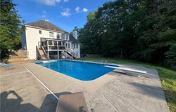 402 Hancock Court, Woodstock, GA 30188