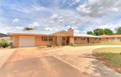 805 E Lea Terrace, Mustang, OK 73064
