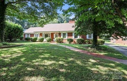 1614 Statesville Boulevard, Salisbury, NC 28144