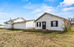 602 D Street, Snyder, OK 73566