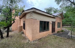 209 Herdner Road, Taos, NM 87571