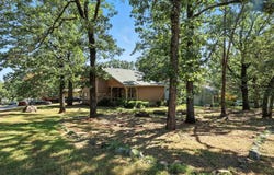 2 Millstone Cove, Maumelle, AR 72113