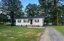 918 Cedar Street, Hartselle, AL 35640