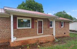 6754 Rosewood Drive, Trinity, NC 27370