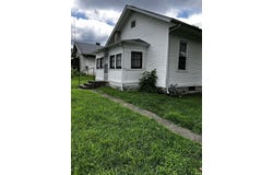 210 W Vantrees Street, Washington, IN 47501