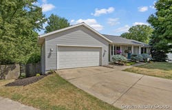 3133 N Bluff Court, Hudsonville, MI 49426
