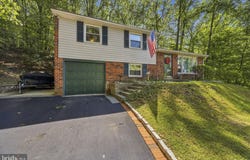 514 FOREST Road, WAYNE, PA 19087