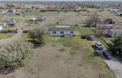 9020 Sallys Way, Alvarado, TX 76009