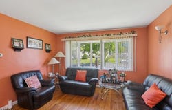 350 Birch Dr, Roselle Boro, NJ 07203-1911