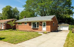 8937 Sunbury, Livonia, MI 48150