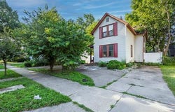 77 Hubbard Street, Mt. Clemens, MI 48043