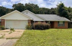 5582 Berrybrook Cr, Pace, FL 32571