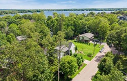 1058 E Circle Drive, Wayzata, MN 55391