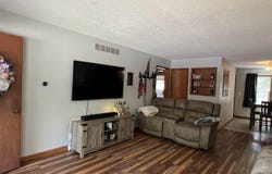 1327 N Myers St, McPherson, KS 67460