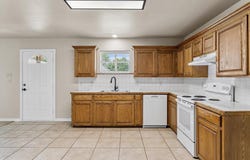 821 Gibbard Avenue, Wills Point, TX 75169