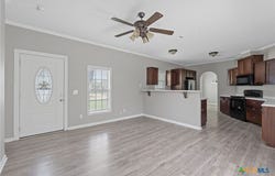 130 Leaning Oaks Circle, Seguin, TX 78155