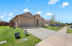 129 Hollytree Lane, Boyd, TX 76023