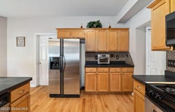 10 Sequoia Drive, East Greenbush, NY 12144