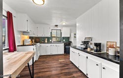 1100 Kootenai Cutoff Rd, Ponderay, ID 83852