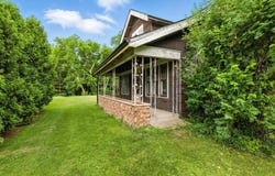 9605 S Burrell St, Oak Creek, WI 53154
