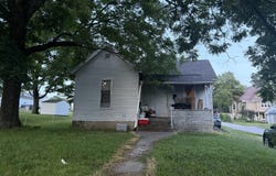 1222 Jersey Street, Carthage, MO 64836