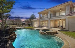 945 Deer Hollow Boulevard, Southlake, TX 76092