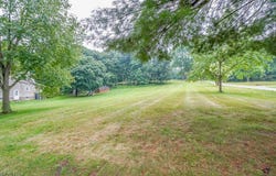Pine Street NW, Uniontown, OH 44685