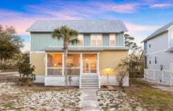 102 Goldfish Ct, Port St. Joe, FL 32456