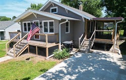 208 Myrtle St, Aurelia, IA 51005