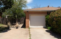 824 W Tennessee Street, Floydada, TX 79235