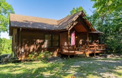 312 Shadow Oak Lane, Mammoth Spring, AR 72554