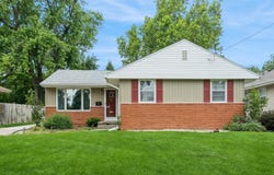 2117 Prospect Avenue, West Des Moines, IA 50265