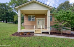 6061 Huffs Ferry Rd, Loudon, TN 37774