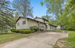 604/606 N Dexter Street, Ionia, MI 48846