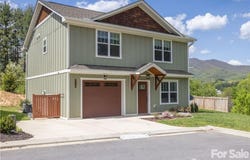 101 Towne Place, Clyde, NC 28721