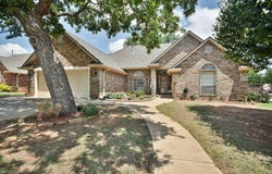 3402 Crown Oaks Dr, Duncan, OK 73533