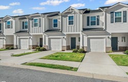 814 Thread Way, Greer, SC 29651
