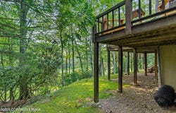 2185 Oak Hill Drive, Buck Hill Falls, PA 18323