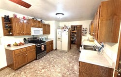 2864 Spring Valley Road, Summersville, MO 65571