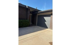 725 N Silvervale Drive, Visalia, CA 93292